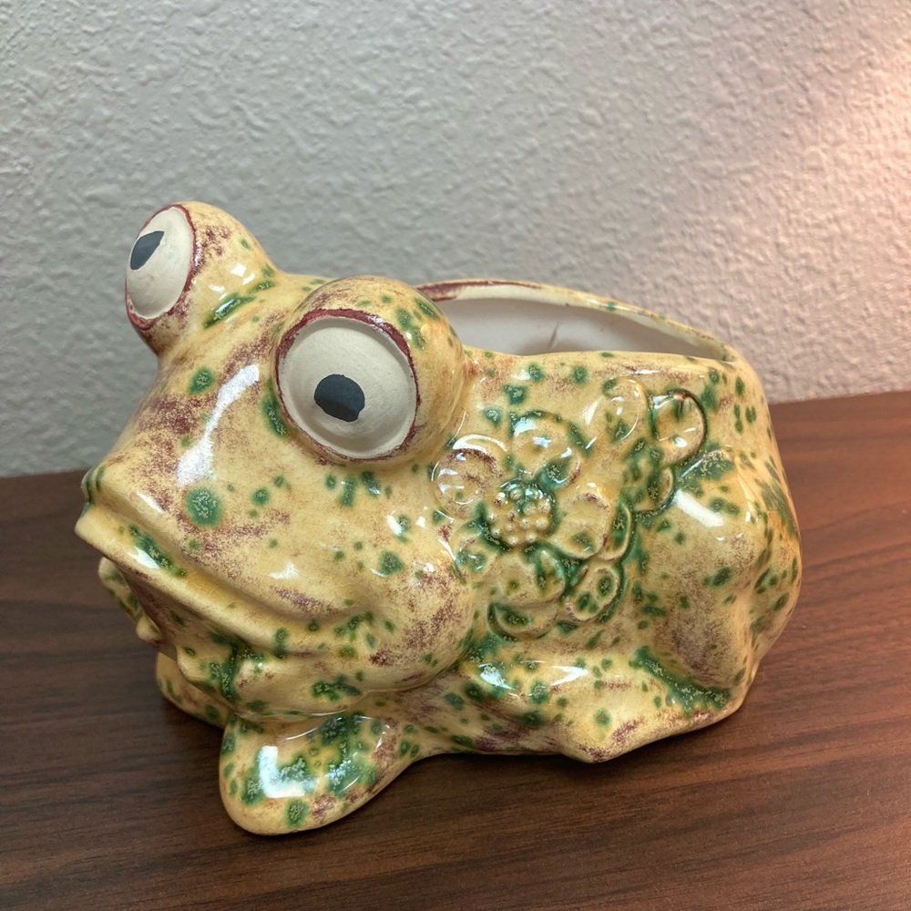 Vintage Planter Ceramic frog 🐸 drip glazed Handmade